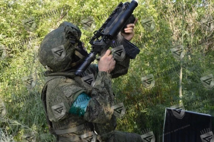 Подавитель дронов "Дрон 1200" Подавитель дронов "Дрон 1200"