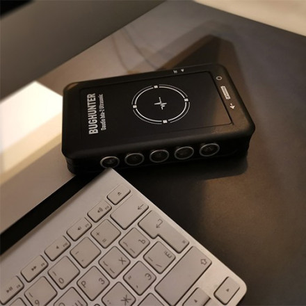 Подавитель диктофонов, микрофонов "BugHunter DAudio bda-2 Ultrasonic" Подавитель диктофонов, микрофонов "BugHunter DAudio bda-2 Ultrasonic"